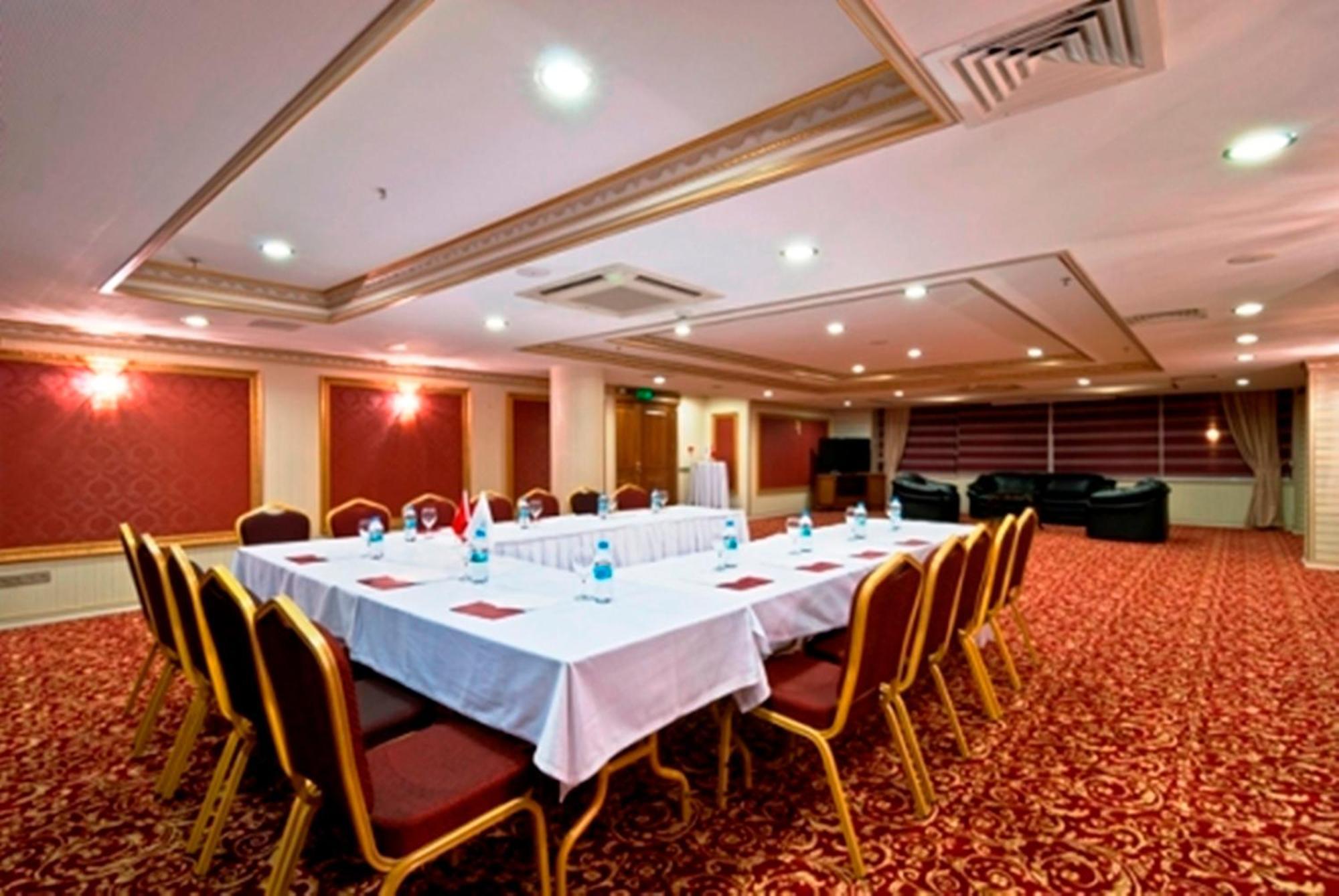 Yuecesoy Liva Hotel Spa & Convention Center Mersin エクステリア 写真